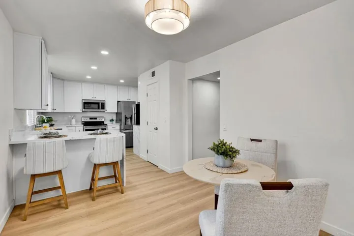 9130 Shadow Hill Road, Santee, California 92071