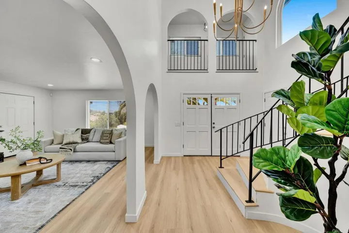 9130 Shadow Hill Road, Santee, California 92071