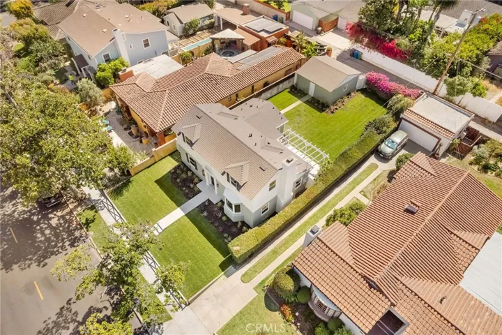 in the heart of bixby knolls
