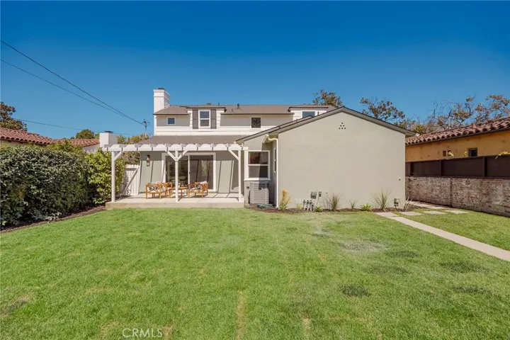detached garage