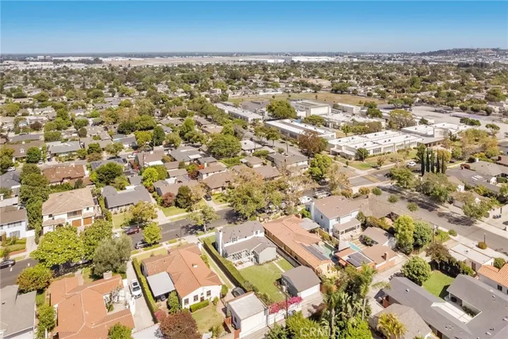 3911 California Avenue, Long Beach, California 90807