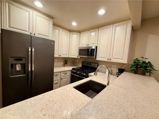 1371 S Walnut 3006, Anaheim, California 92802