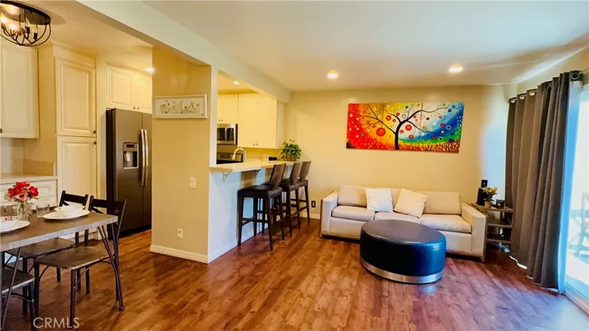 Lingving room next to the patio