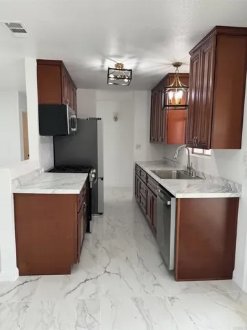 566 566 Mulgrew St Street, El Cajon, California 92019