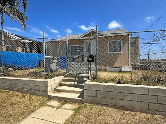 3250 Clay Ave, San Diego, California 92113