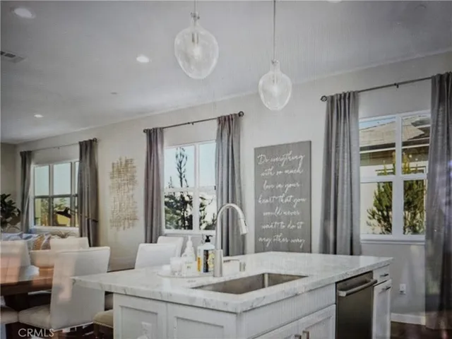 183 Follyhatch, Irvine, California 92618