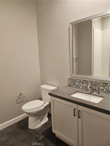 183 Follyhatch, Irvine, California 92618