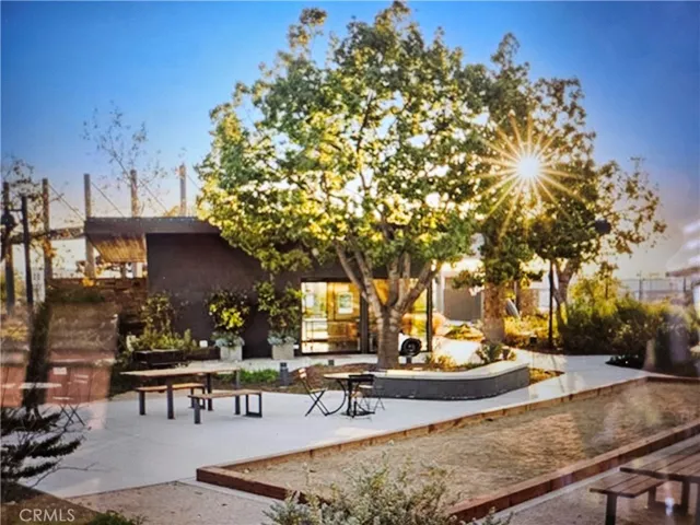 183 Follyhatch, Irvine, California 92618