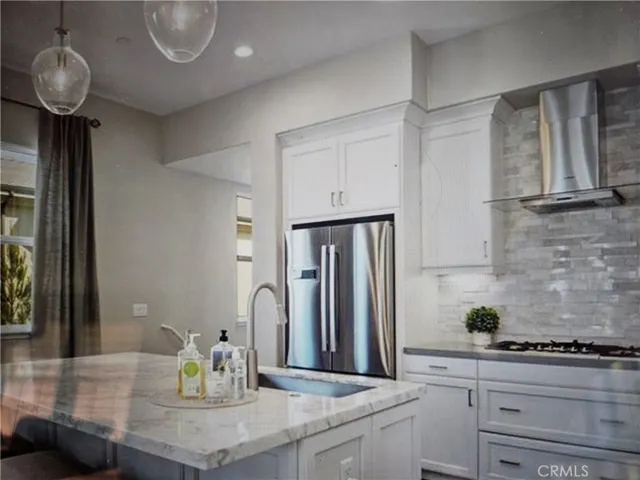 183 Follyhatch, Irvine, California 92618