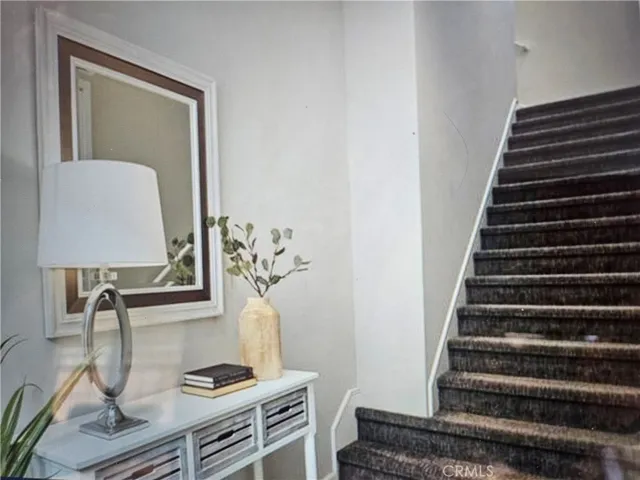 183 Follyhatch, Irvine, California 92618