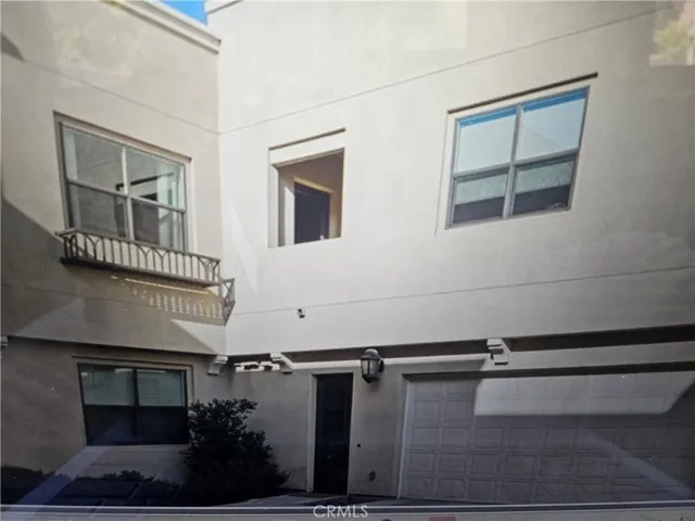 183 Follyhatch, Irvine, California 92618