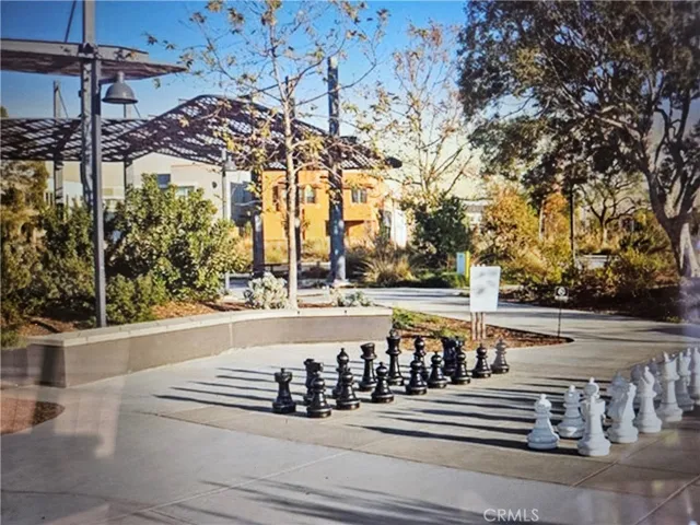 183 Follyhatch, Irvine, California 92618
