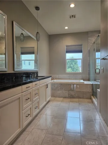 183 Follyhatch, Irvine, California 92618