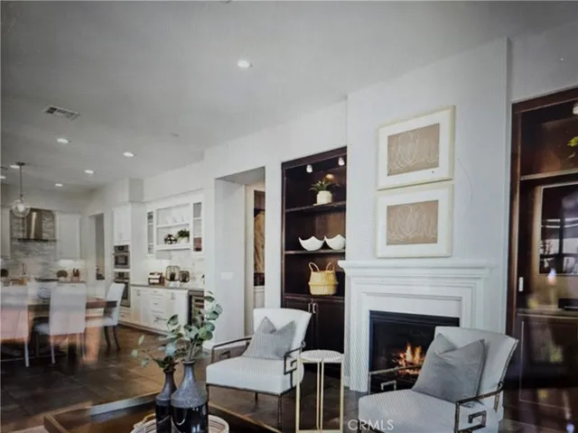 183 Follyhatch, Irvine, California 92618
