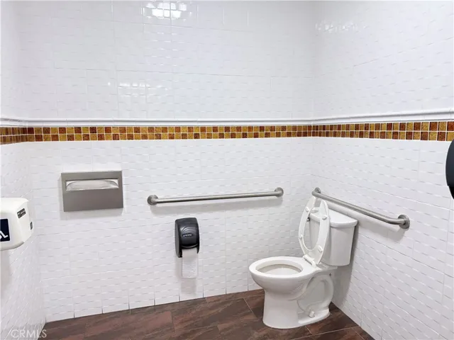 8841 Garvey, Rosemead, California 91770