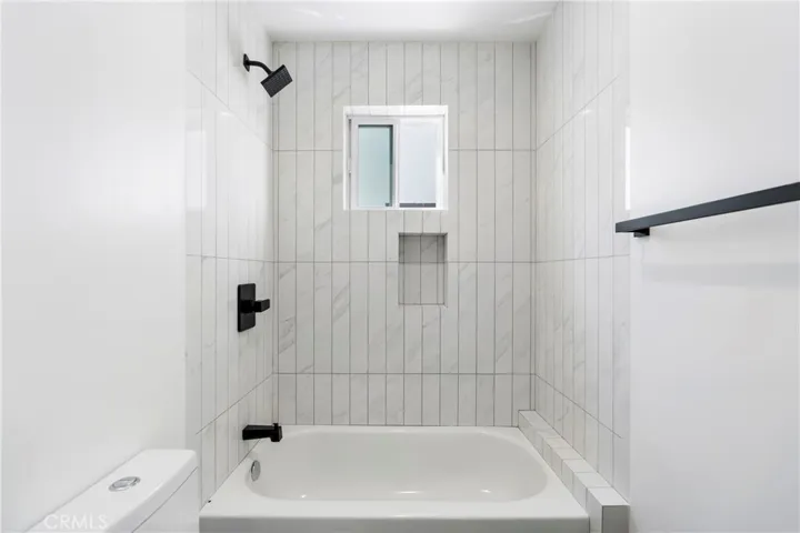 2515 Alsace Avenue, Los Angeles, California 90016