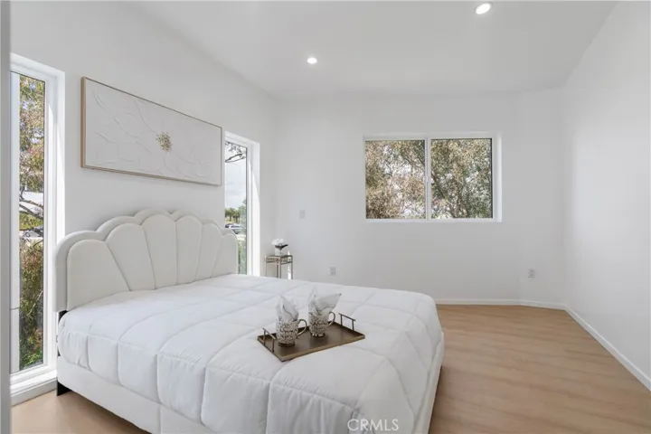 2515 Alsace Avenue, Los Angeles, California 90016