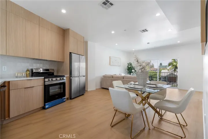 2515 Alsace Avenue, Los Angeles, California 90016