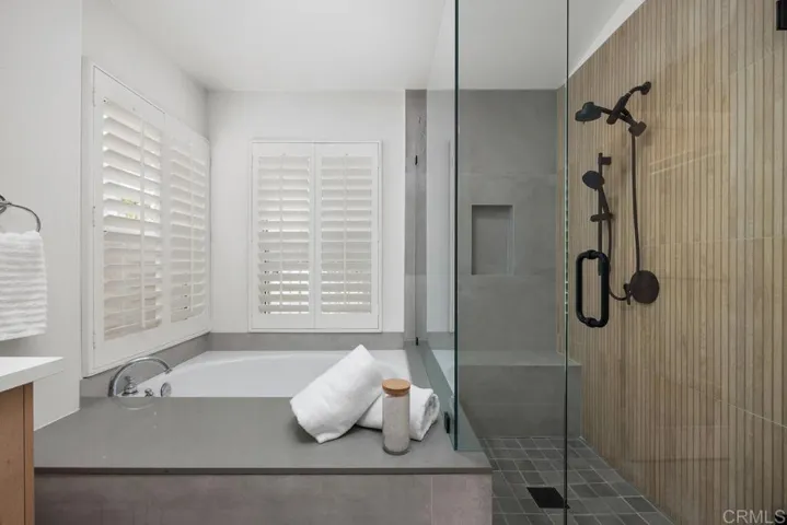 1702 Blackbird Circle, Carlsbad, California 92011