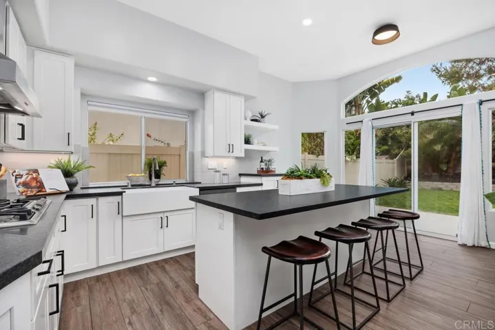 1702 Blackbird Circle, Carlsbad, California 92011