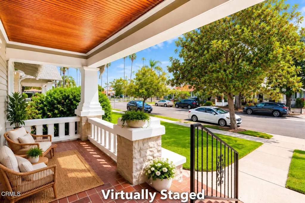 08-Front Porch