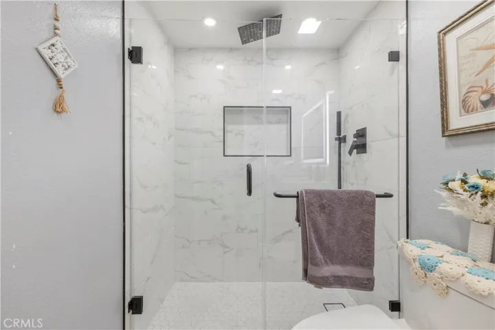 28948 Shadow Valley, Saugus, California 91390