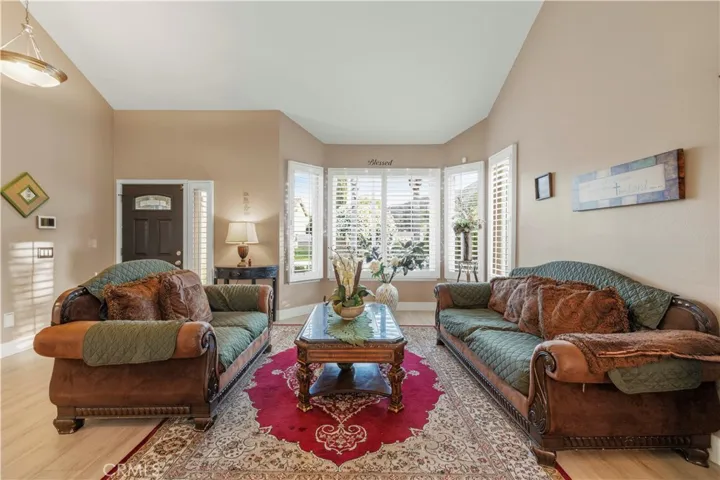 28948 Shadow Valley, Saugus, California 91390