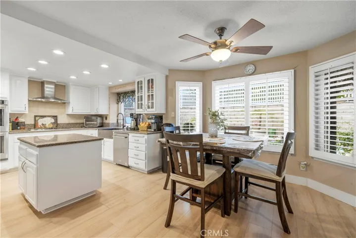 28948 Shadow Valley, Saugus, California 91390