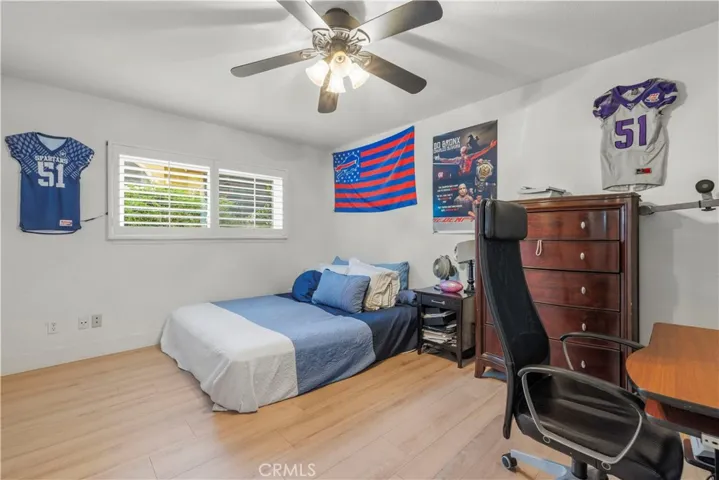 28948 Shadow Valley, Saugus, California 91390