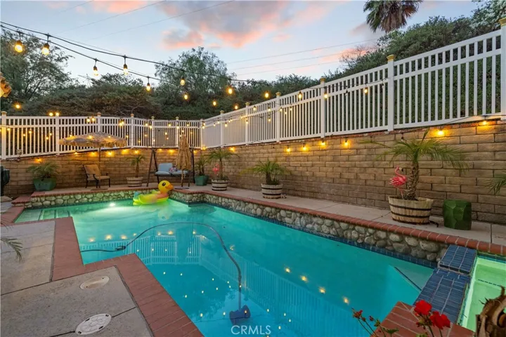 28948 Shadow Valley, Saugus, California 91390