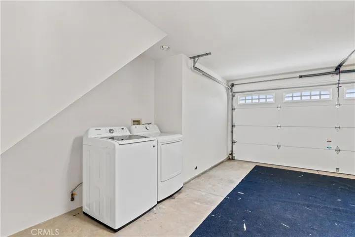 Washer/ Dryer in Garage