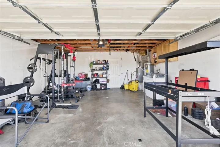 8924 N Loop, California City, California 93505