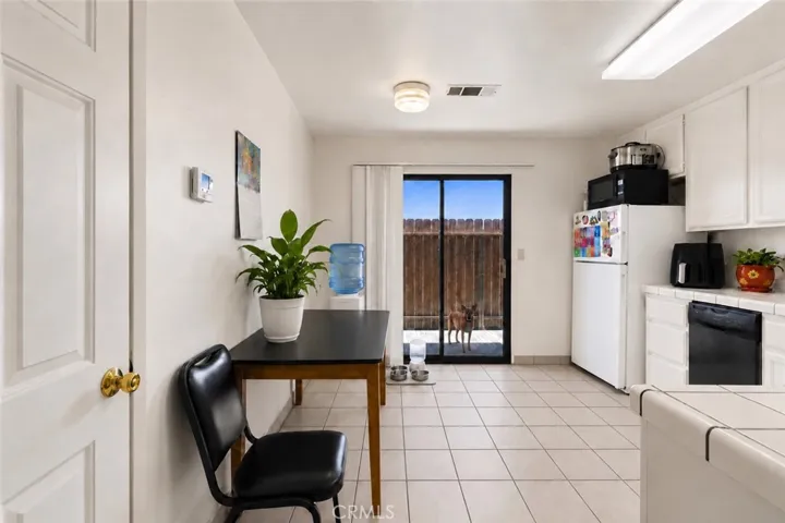 8924 N Loop, California City, California 93505