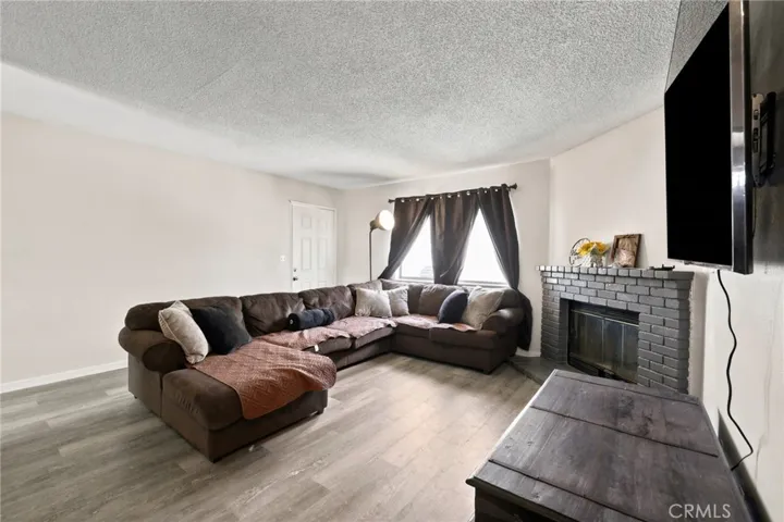 8924 N Loop, California City, California 93505