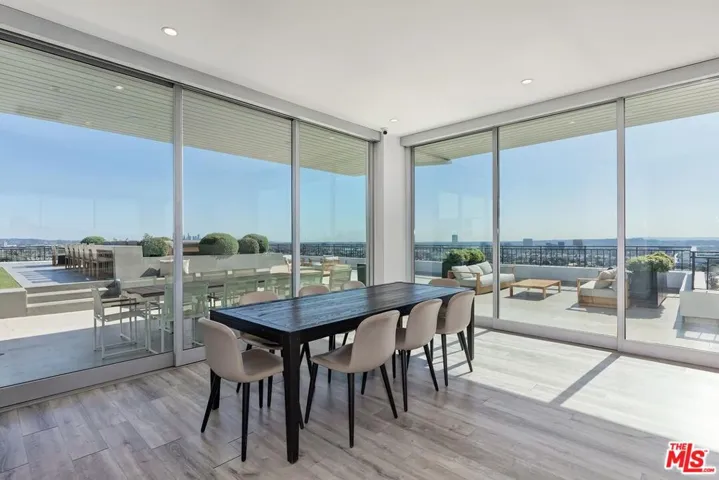1100 Alta Loma, West Hollywood, California 90069