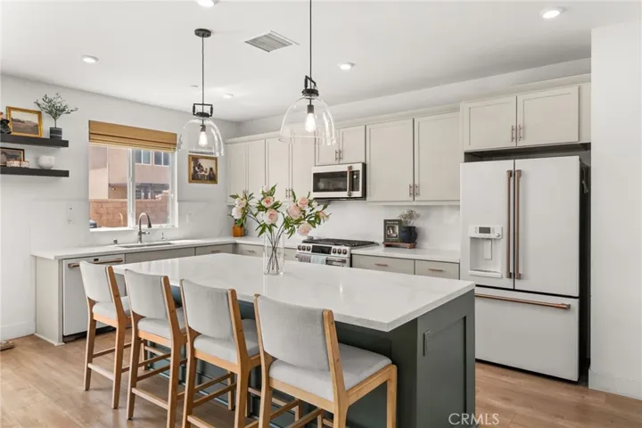 3557 W Seco, San Bernardino, California 92407
