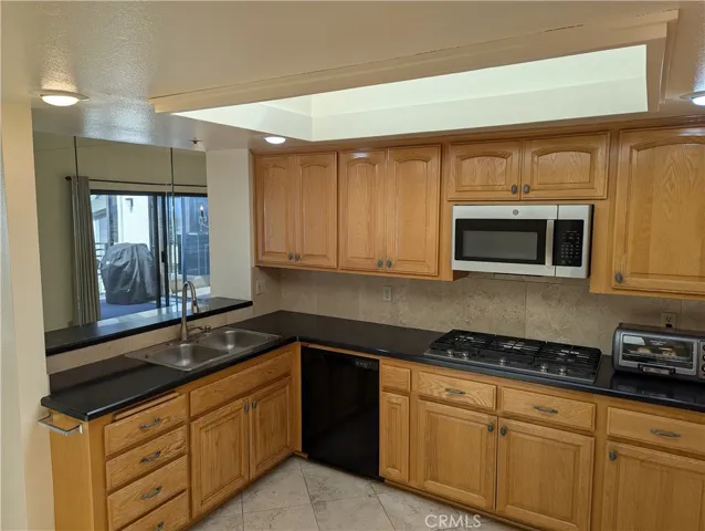 270 Cagney Lane 308, Newport Beach, California 92663