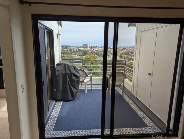 270 Cagney Lane 308, Newport Beach, California 92663
