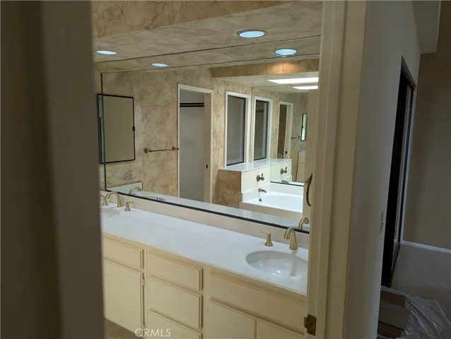 270 Cagney Lane 308, Newport Beach, California 92663