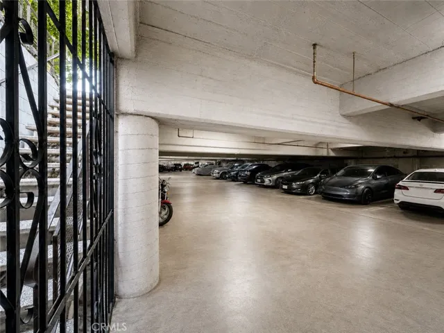 410 N Market Street 17, Inglewood, California 90302