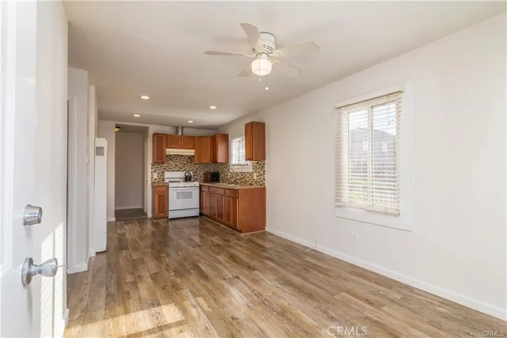 926 E 11th 2, Long Beach, California 90813