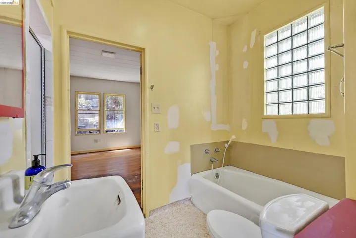 Main Bath