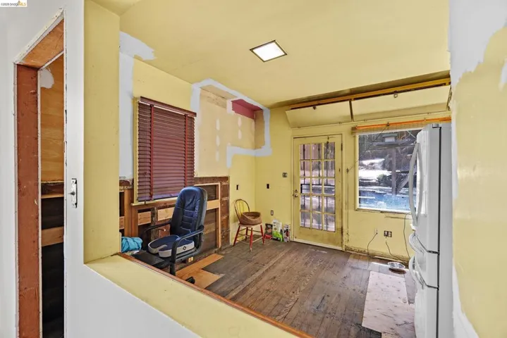 Kitchen and Backdoor