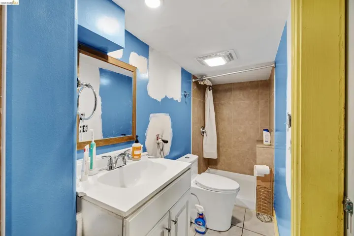 Bath in Bonus Room
