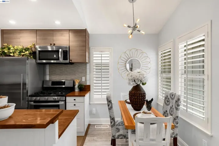 49 Okelley Way, Santa Rosa, California 95403