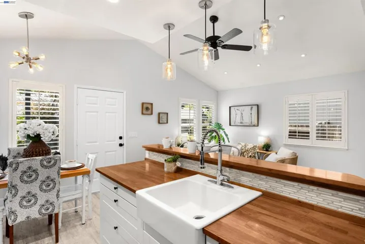 49 Okelley Way, Santa Rosa, California 95403