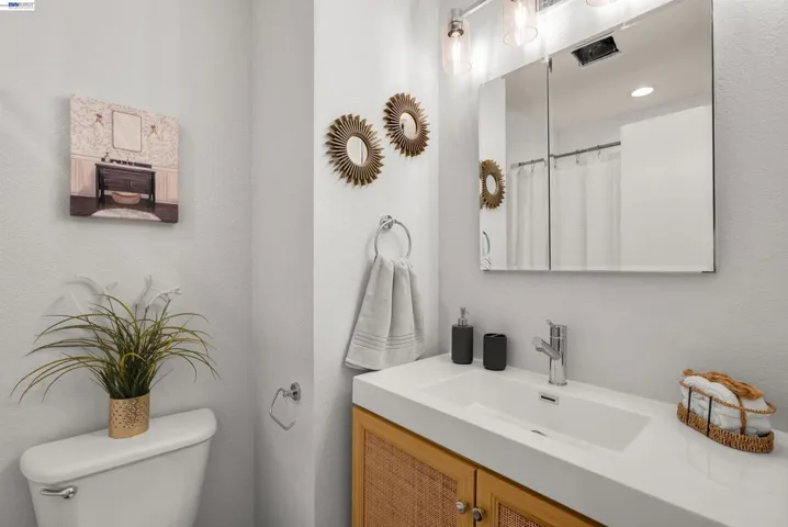49 Okelley Way, Santa Rosa, California 95403