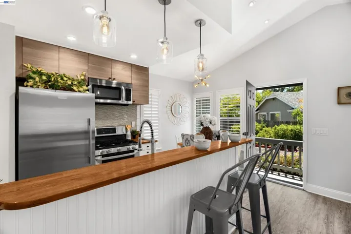 49 Okelley Way, Santa Rosa, California 95403