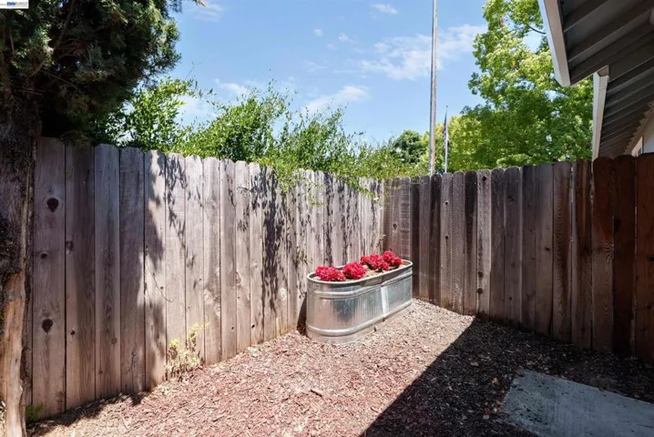49 Okelley Way, Santa Rosa, California 95403
