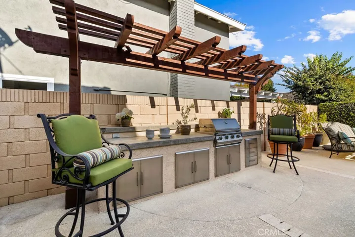 BBQ Structure with Special Seating to Enjoy!
